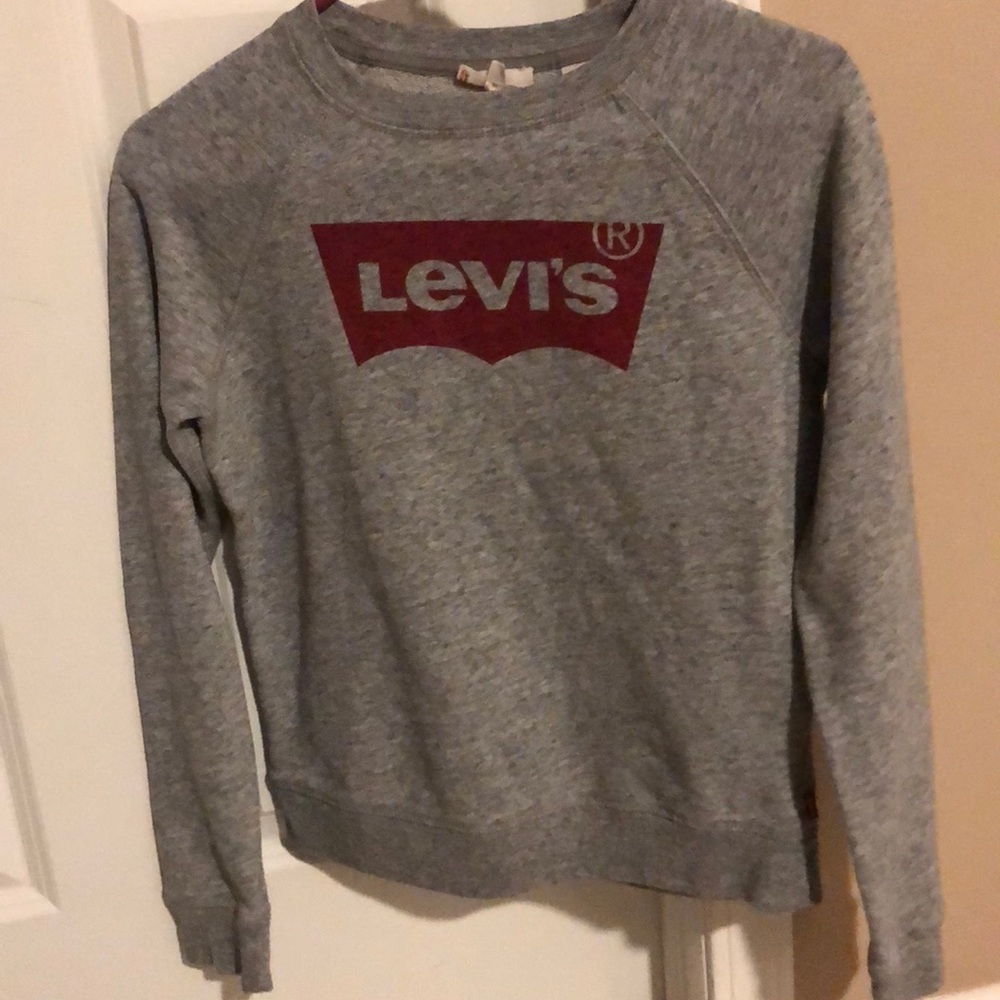 Levi’s sweatshirt
